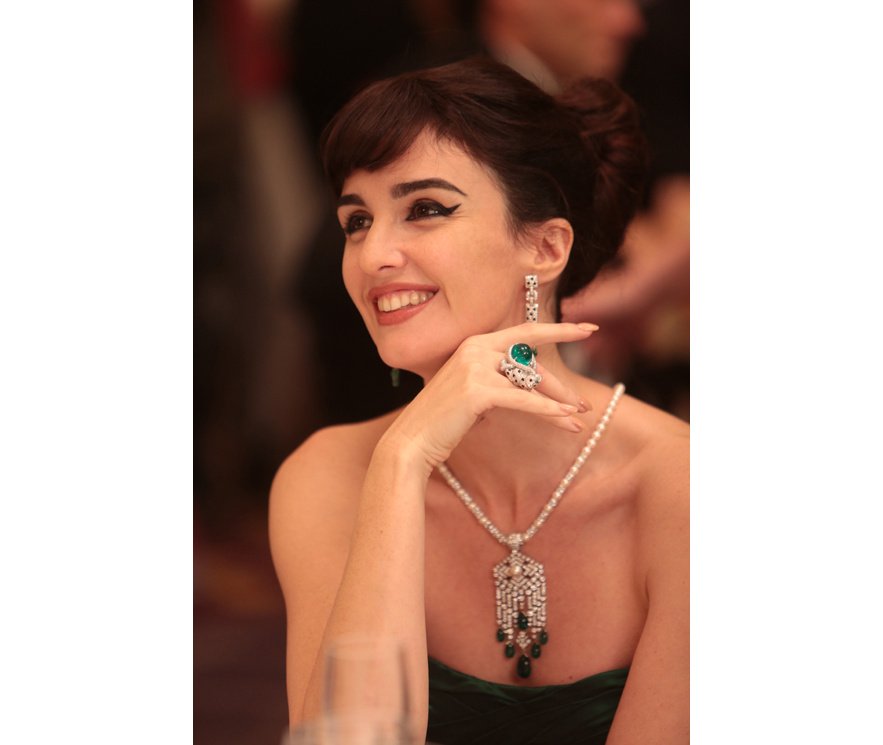 les_premi__res_images_des_bijoux_cartier_dans_le_film_grace_de_monaco__399782379_north_883x.1