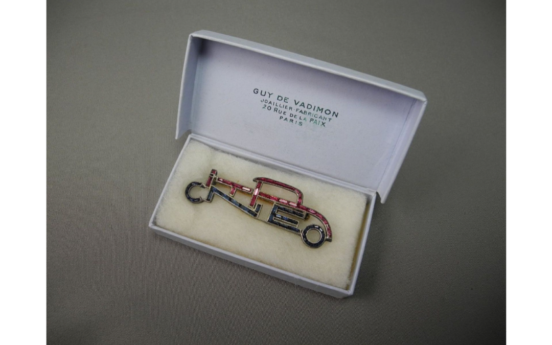 When the automobile inspires jewelry