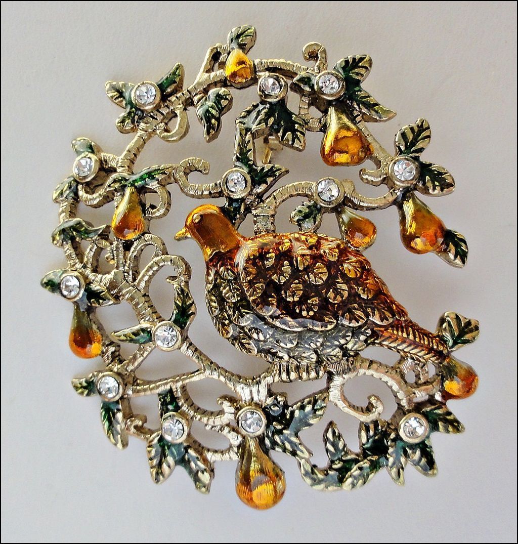 a partridge in a pear tree