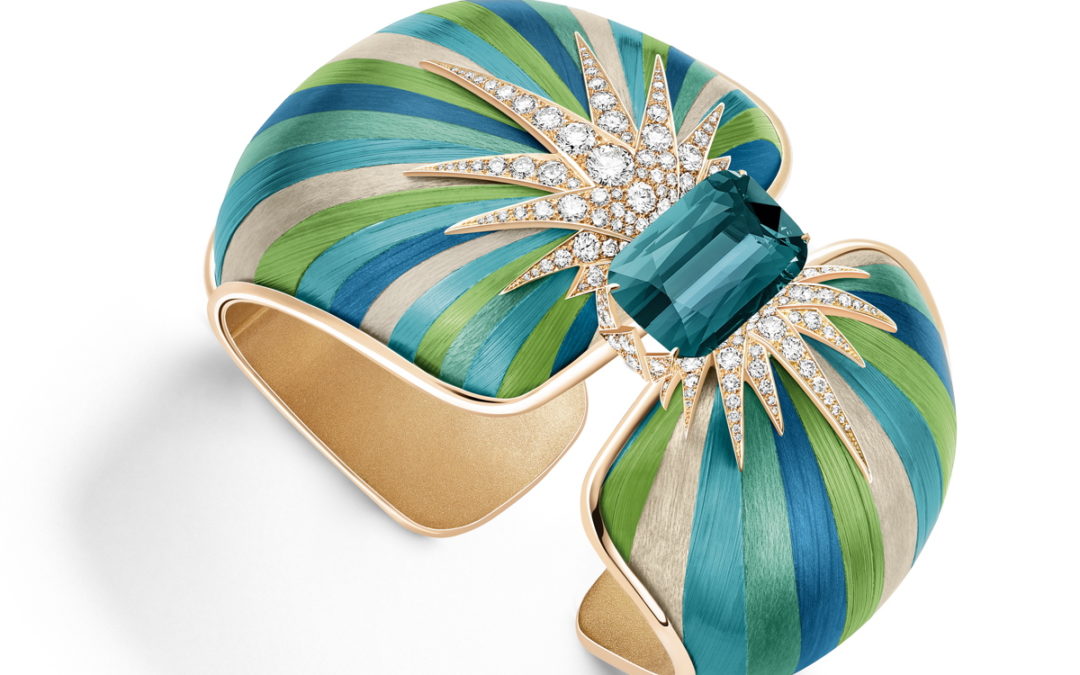 Piaget explores the lights of winter