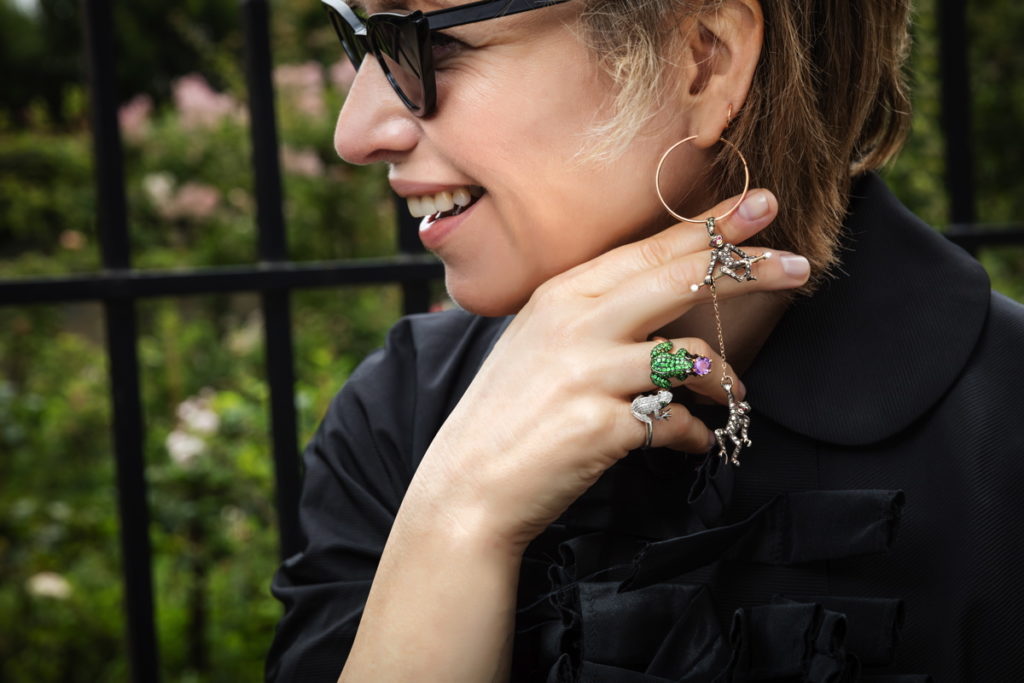 Arina pouzoullic, second petale