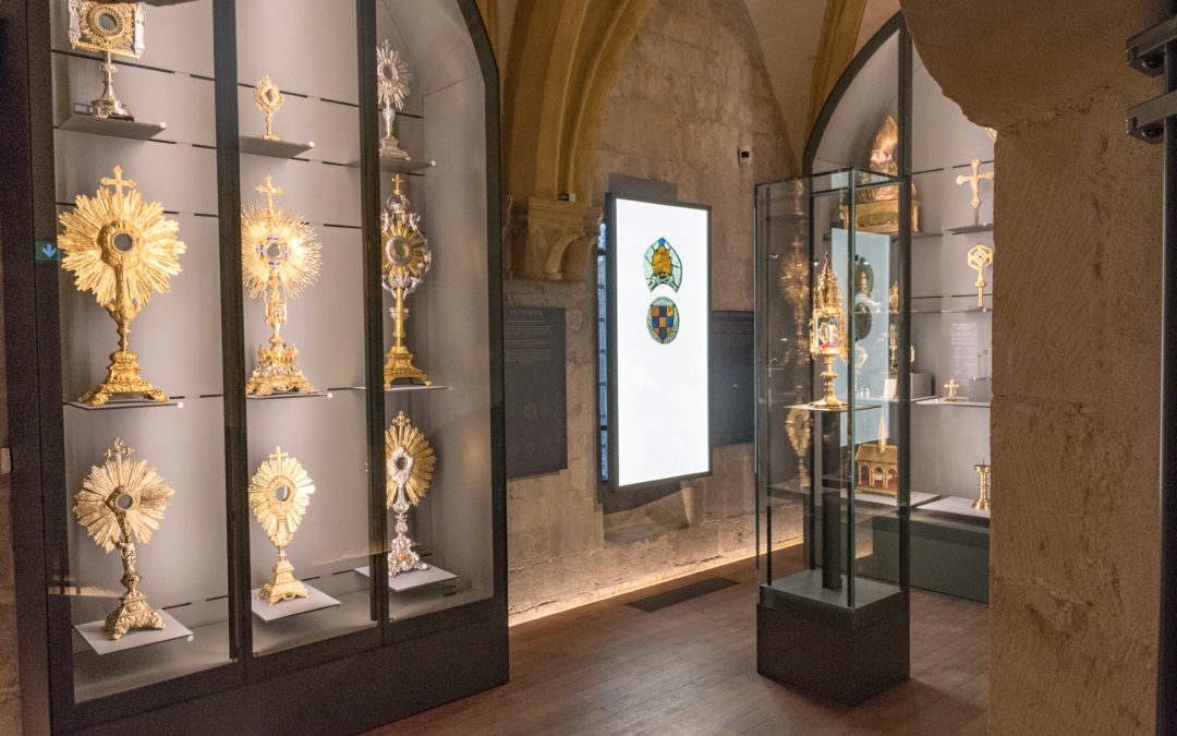 A treasure room and highly symbolic rings